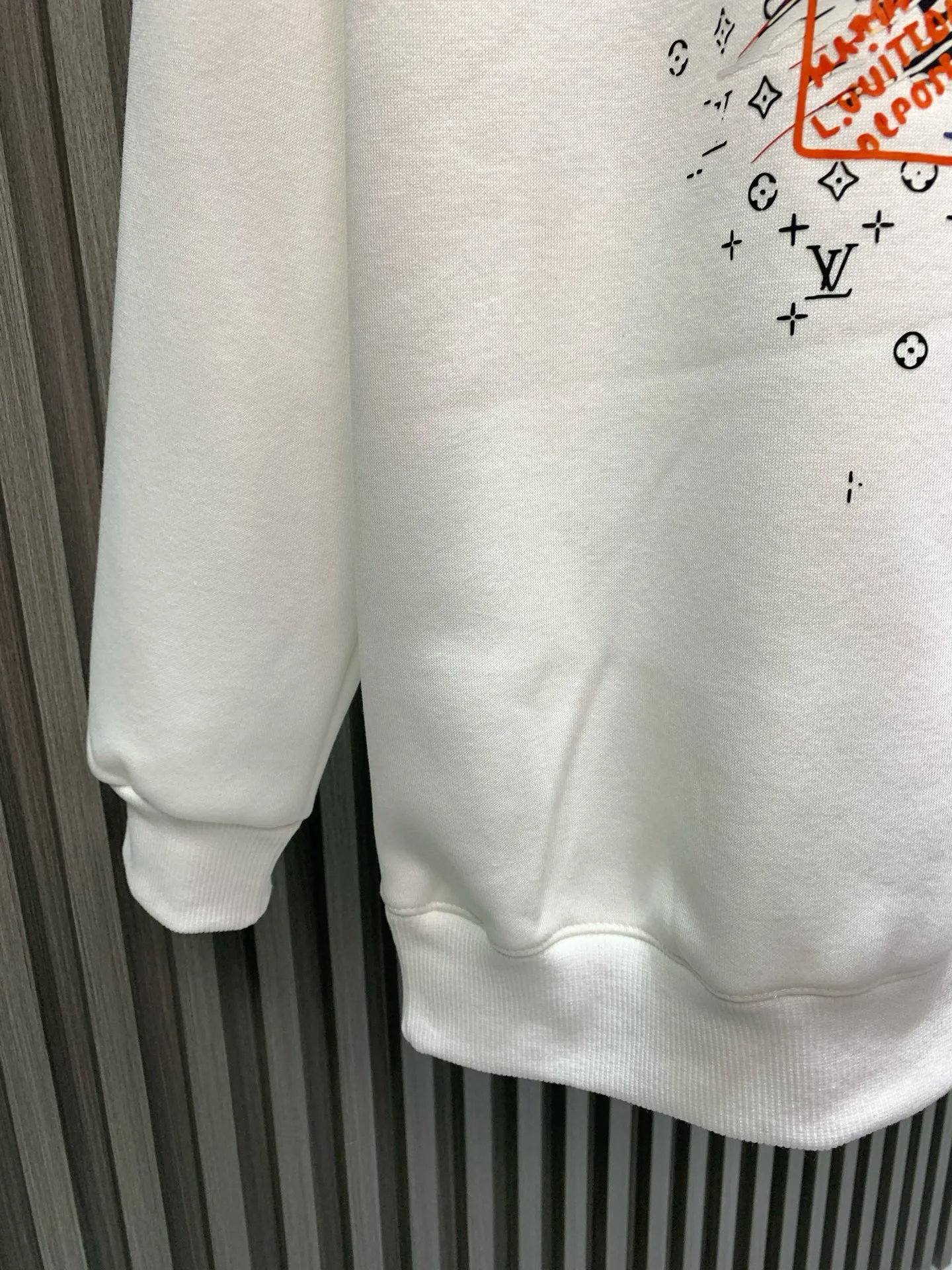 🅿️250 white